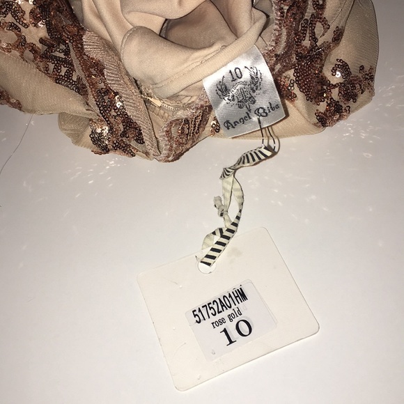 Gold body on sequence dress - Picture 6 of 6